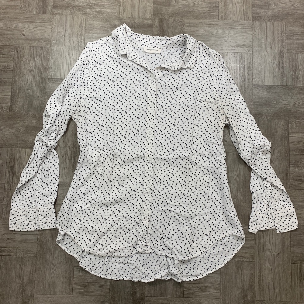 Beach.lunch.lounge long sleeves hearts shirt Sz S